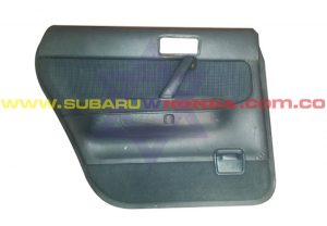 Cartera puerta trasera izquierda subaru legacy 1994