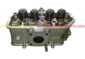 Culata motor izquierda Subaru Automovil Hatchback 1981 Culata motor izquierda Subaru Automovil Hatchback 1981