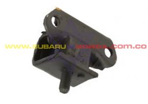 Soporte caja izquierdo subaru Sedan 1981